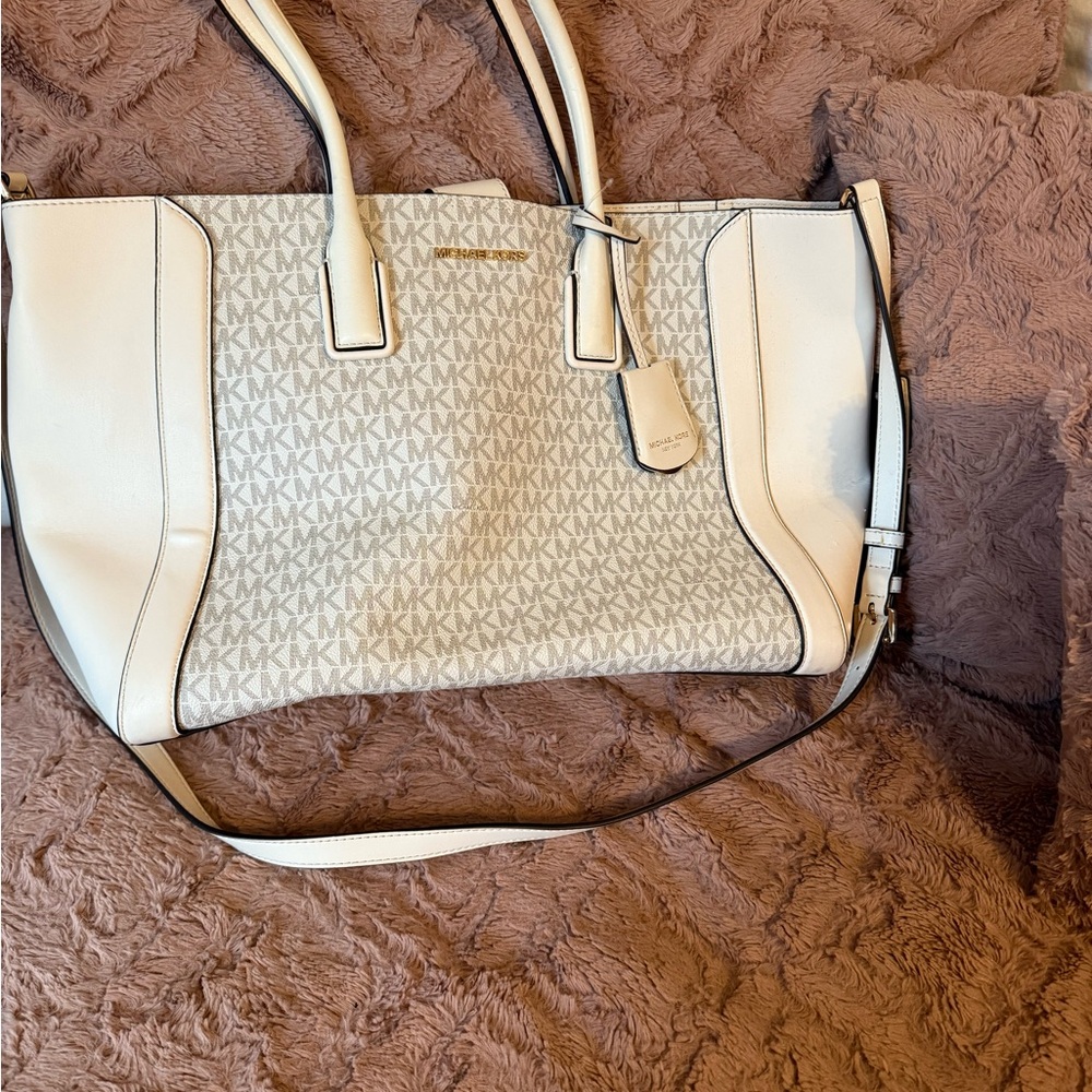 Michael Kors Cream Bag with computer pouch